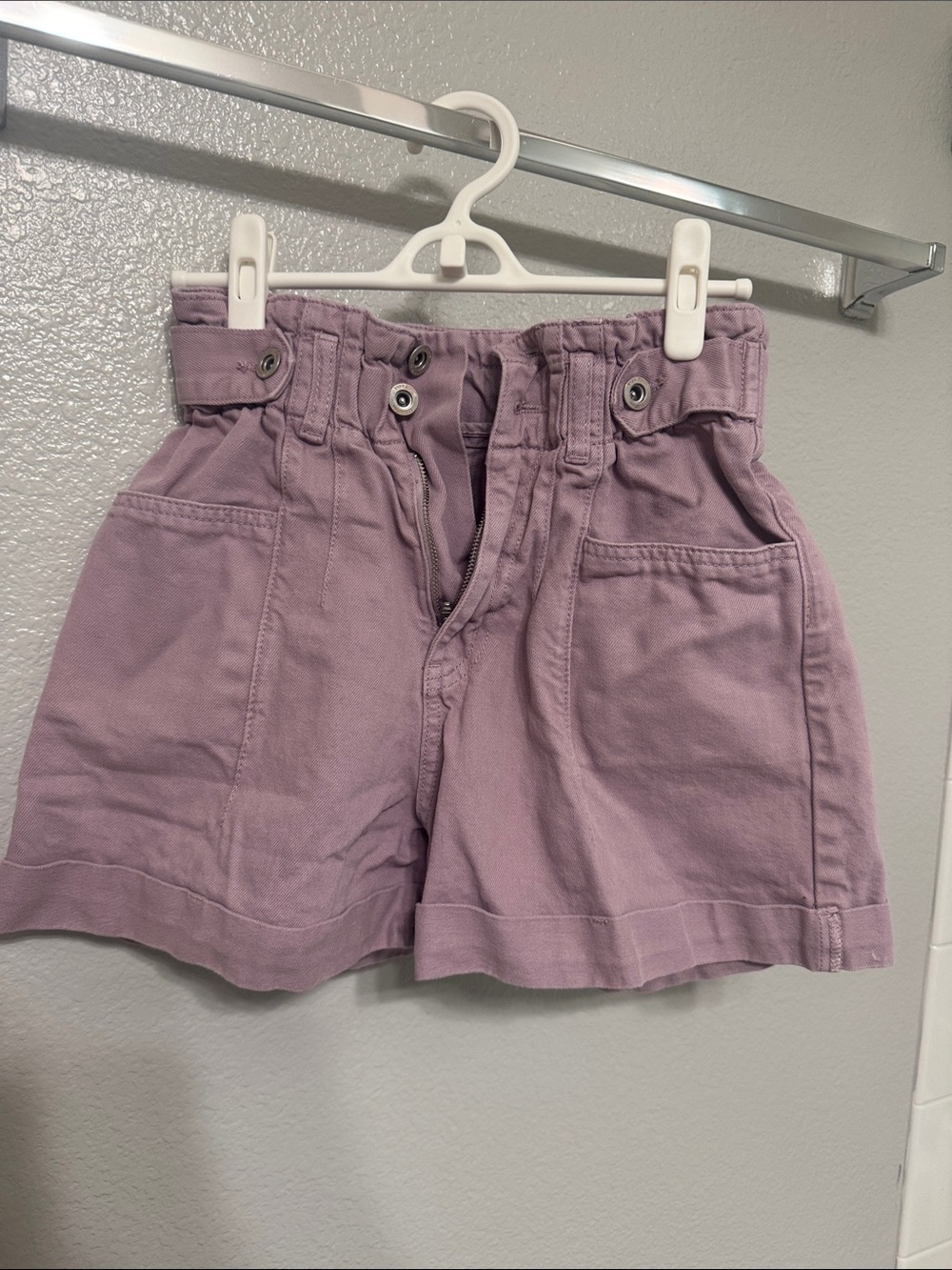 Paperbag High-Waist Lavender Women’s Shorts with Front Pockets